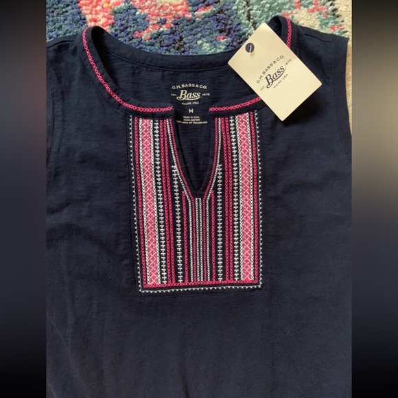 NWT! G. H. Bass & Co sleeveless 100% cotton dress. Tie waist with tribal design - Picture 3 of 7